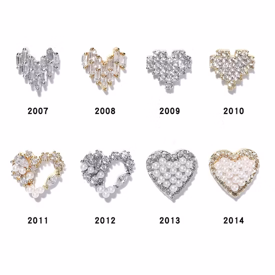 2021 새로운 네일 아트 사랑 다이아몬드 쥬얼리 그물 레드 핫 일본 슈퍼 플래시 하트 모양의 지르콘 네일 장식 다이아몬드 액세서리